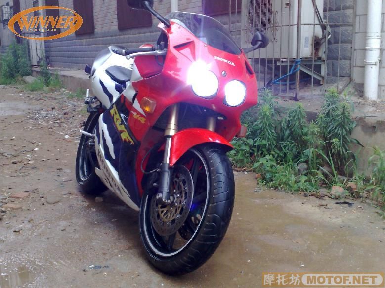 武汉18000出售极品RVF35一台```