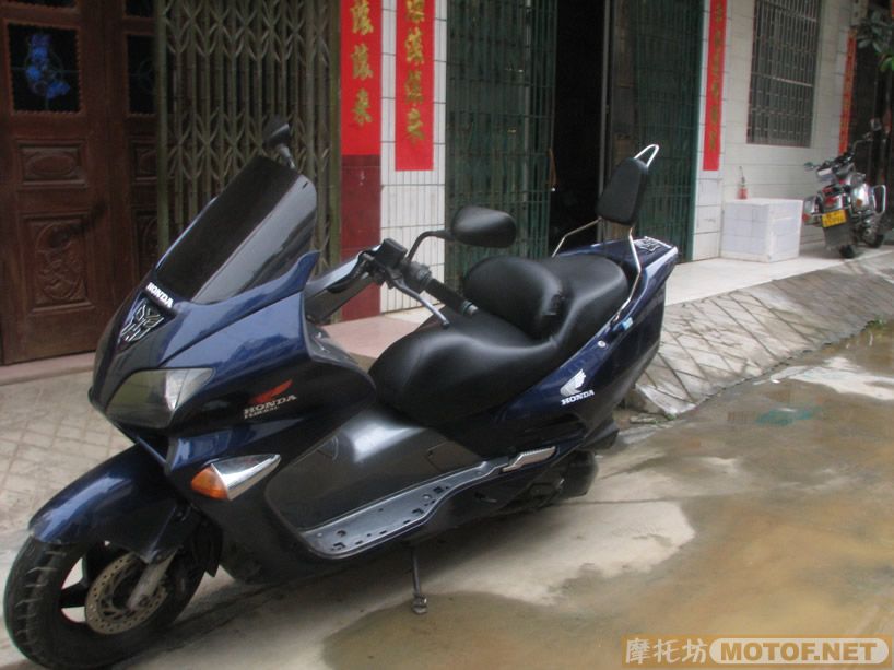 广西凭祥市15000出售一台01款本田FORZA（佛沙），有牌有证
