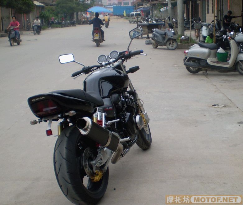 [推荐]湖南郴州2万3出售小改CB400