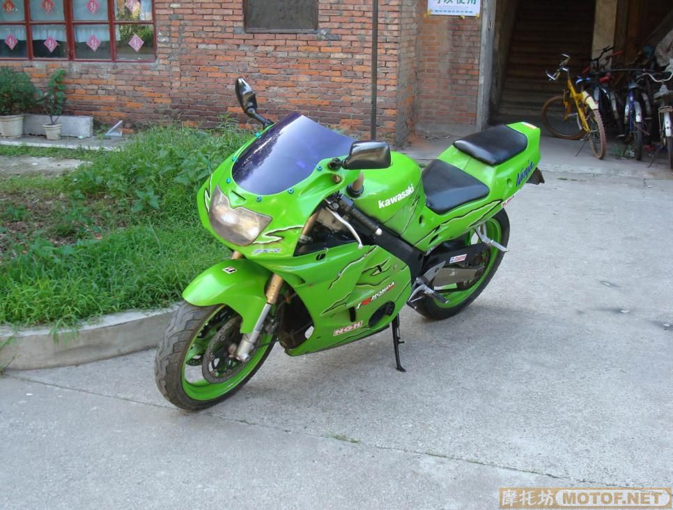 7.9千===ZXR250碟灯最新闪电花====带牌