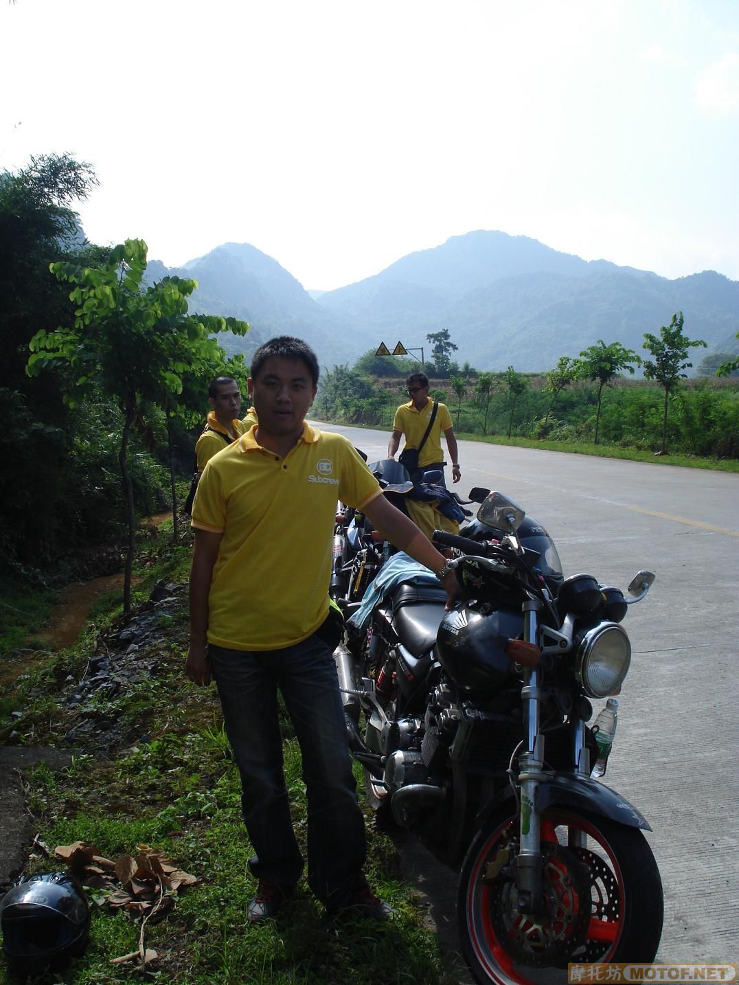 GGLy37wD.jpg