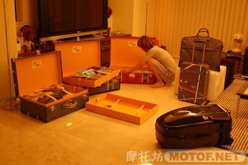 日本仔富豪青山光司的奢华生活（好过分的私人车库）