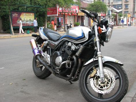 江西赣州便宜出售带牌00年VTEC-1 (CB400)