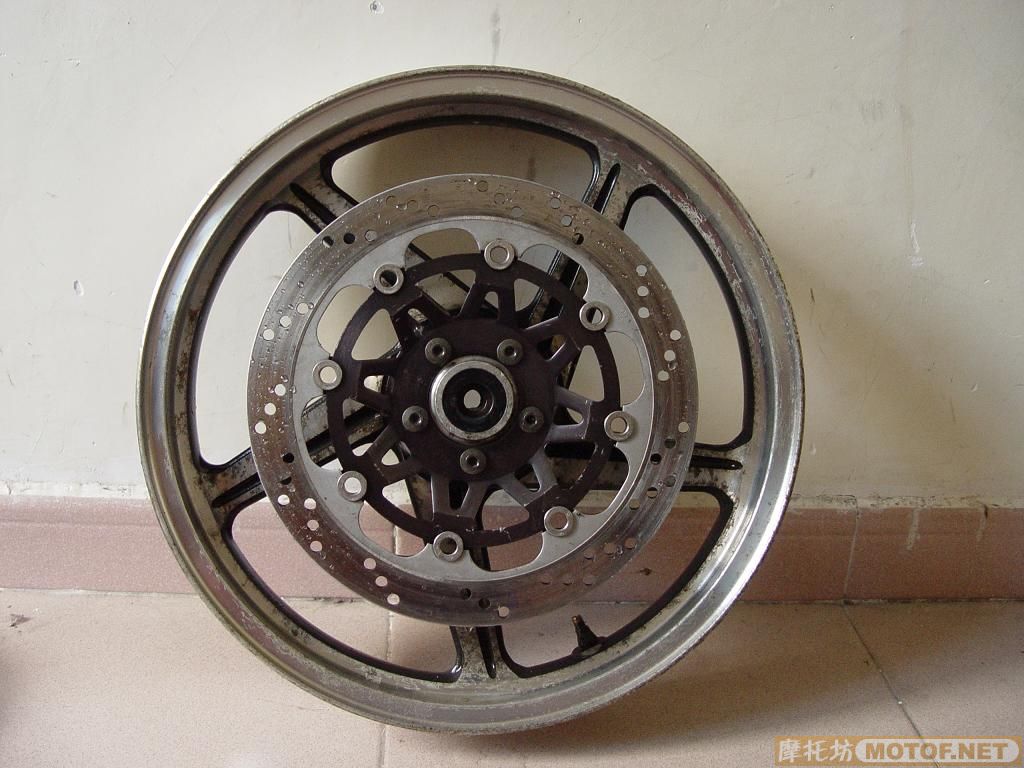 东莞770元卖 轮胎和轮圈!