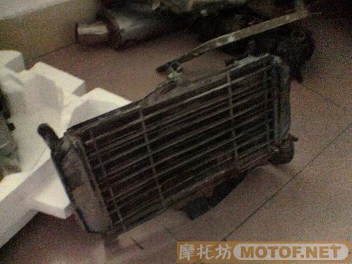佛山出售Fzr拆车件和福嘻原装零件，１００元起