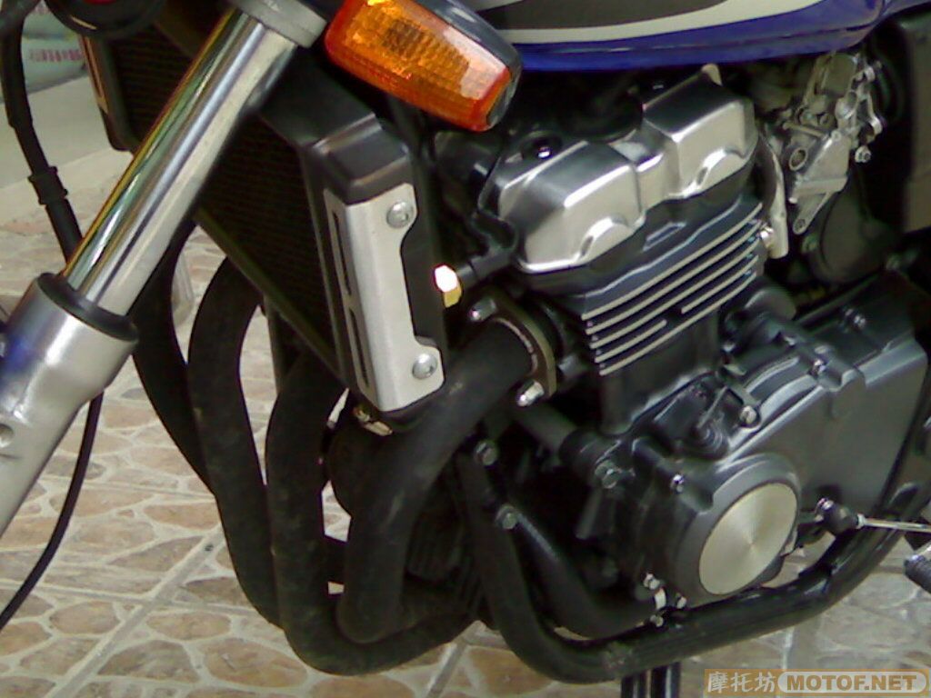 [原创]广东开平代卖94CB400 13000元(可换CBR600或同级数的跑车)另还有多台9成新的女装车