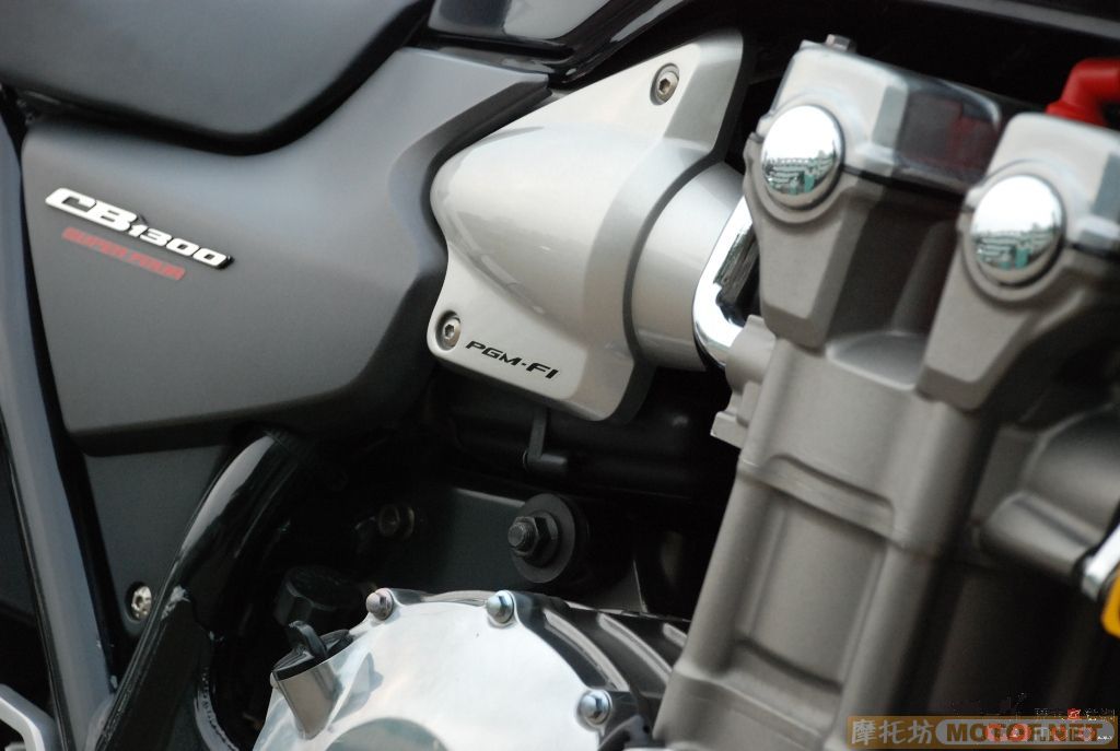 佛山4.8万元转让05款本田电喷CB1300