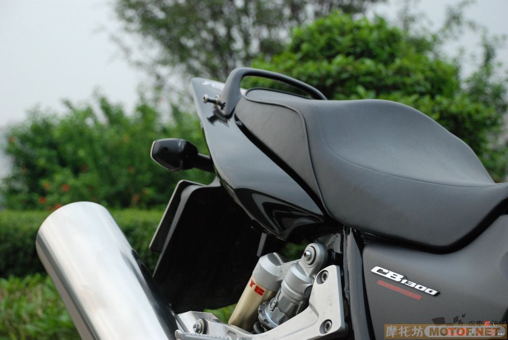 佛山4.8万元转让05款本田电喷CB1300