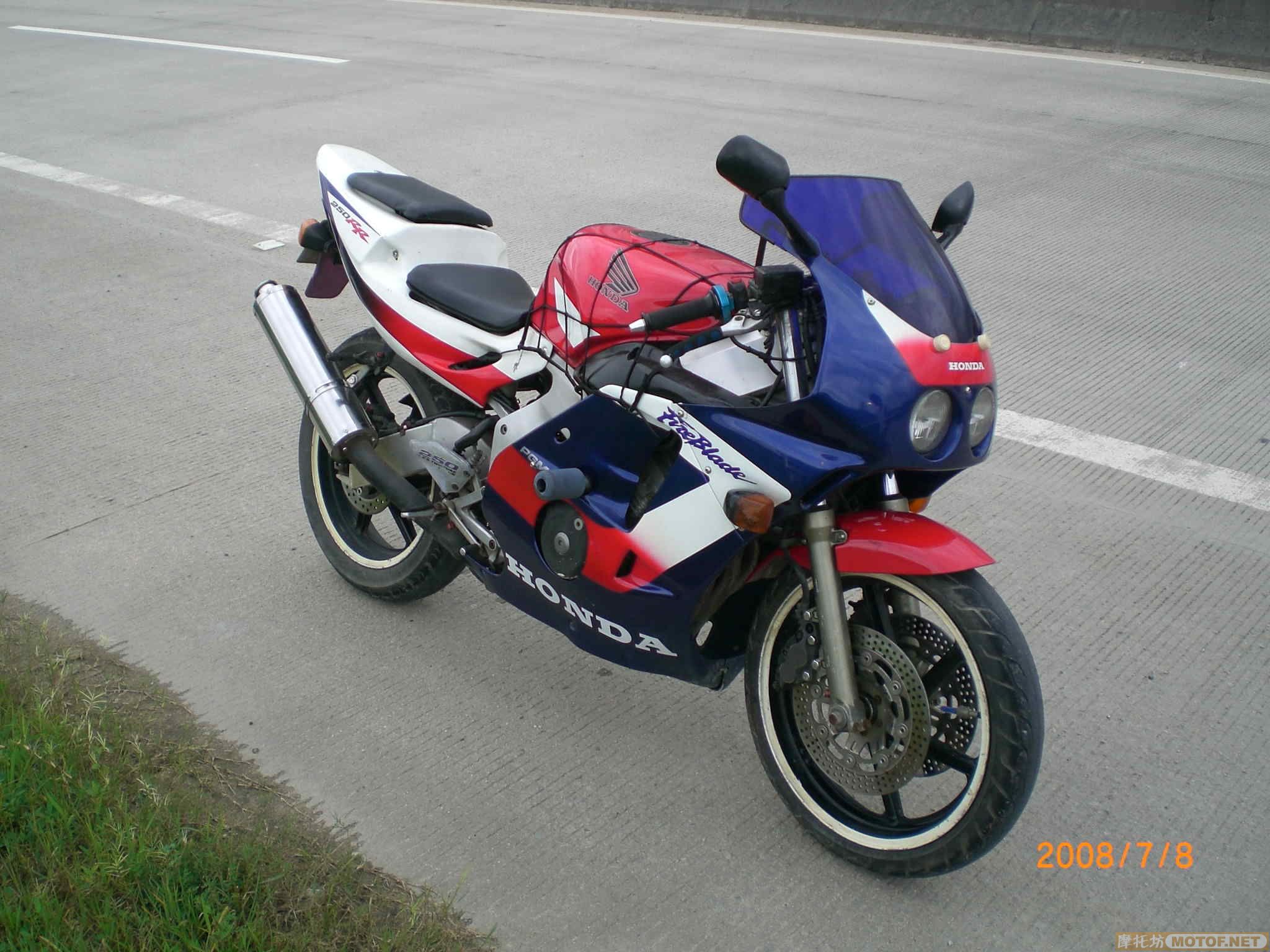 佛冈.9500元出售CBR22.