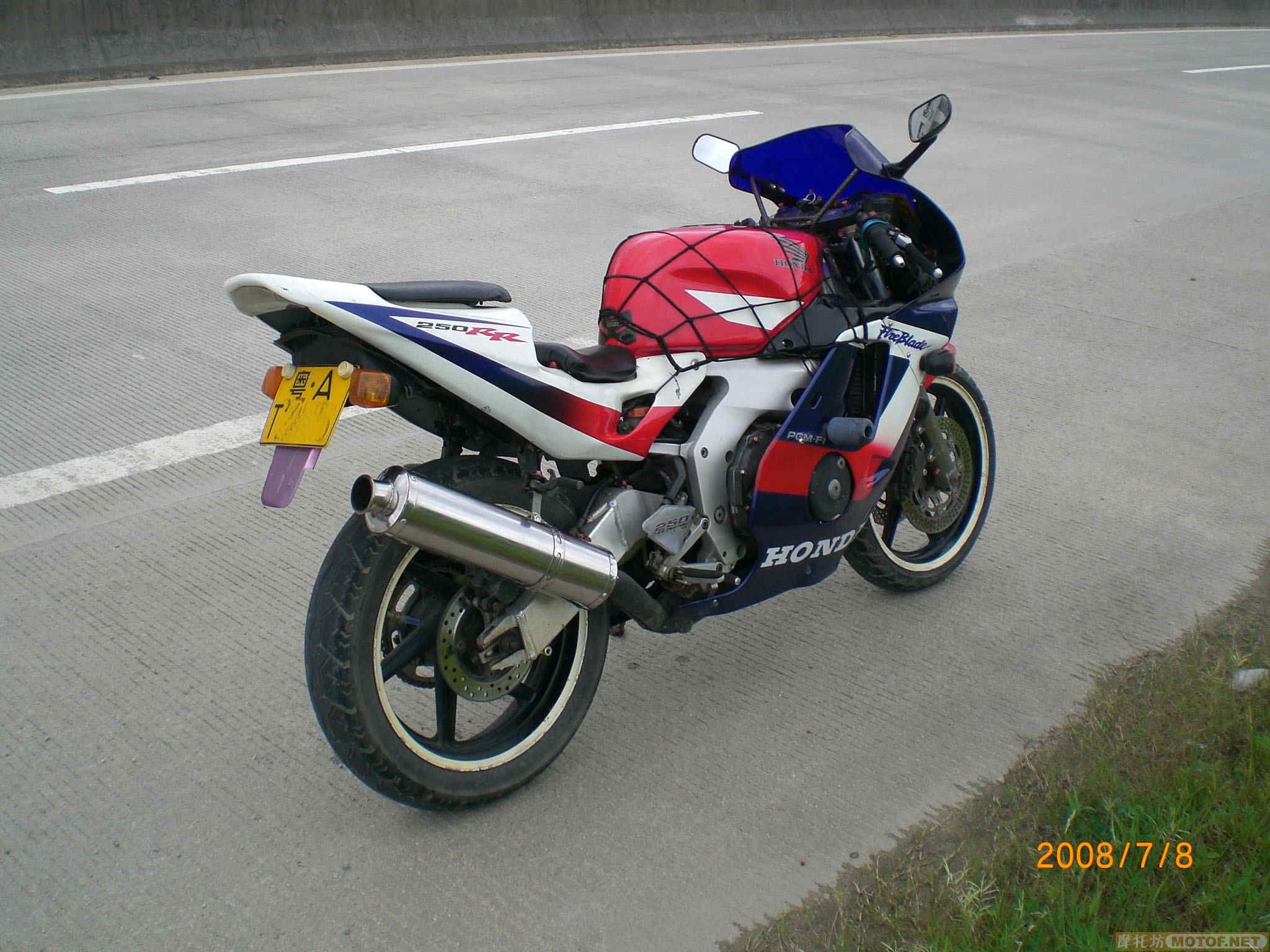 佛冈.9500元出售CBR22.