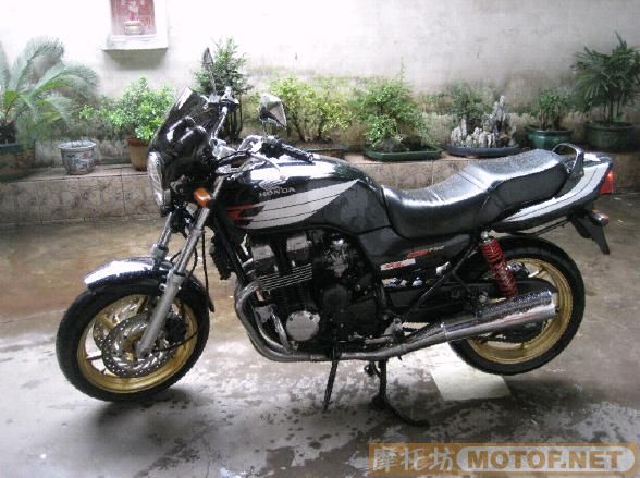 广东佛山16500出售98年CB750民用版