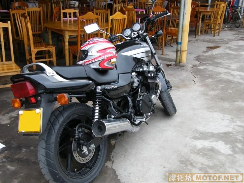 广东佛山代友出售02年完美CB750