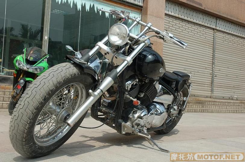 [原创]全美劲改YAMAHA DS400,尽显骑士风采~~