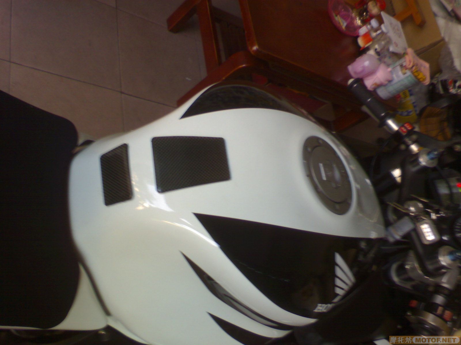 中山31000出售刭改02年CBR600F4I