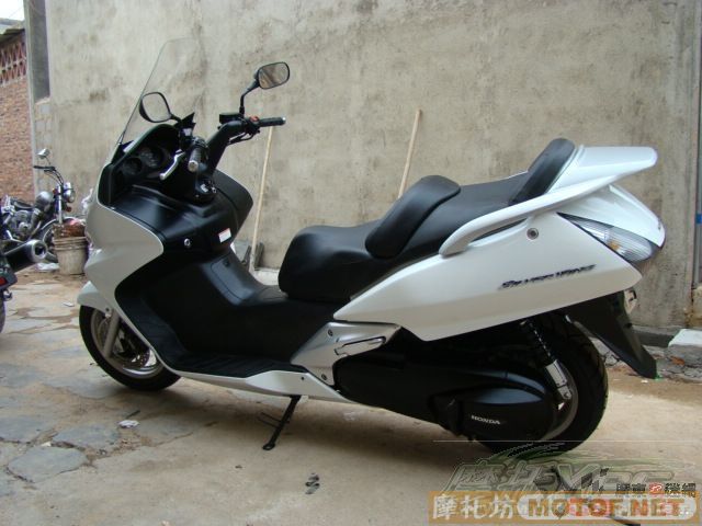 中山9。9万转让07年R1。还有银翼600。