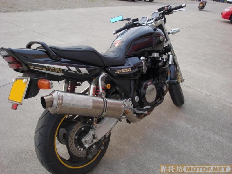 广东佛山代友出售02年完美CB750\06年超爽VTEC-3!