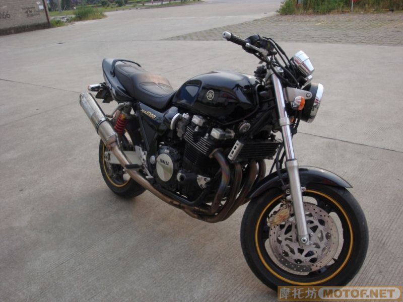 广东佛山代友出售02年完美CB750\06年超爽VTEC-3!