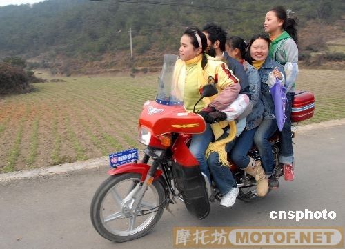 交通工具还是摩托车好...