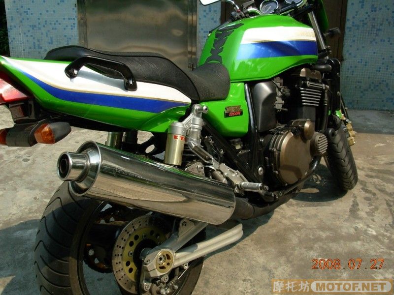 中山RMB32500出讓02款的ZRX1200R一台
