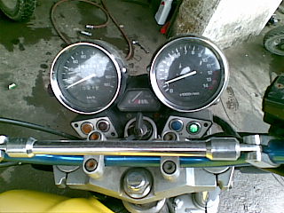 珠海7500出95XJR400