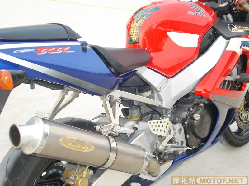 中山转让精神01年CBR929。开价32800！