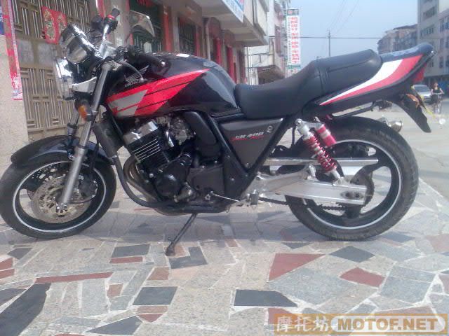 东莞卖台有牌证的本田CB400跑车9500元