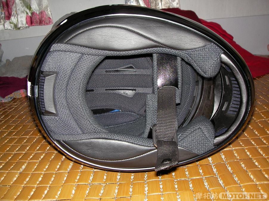 代友卖全黑SHOEI-X11-2500和超型仔爱诺开面盔1200