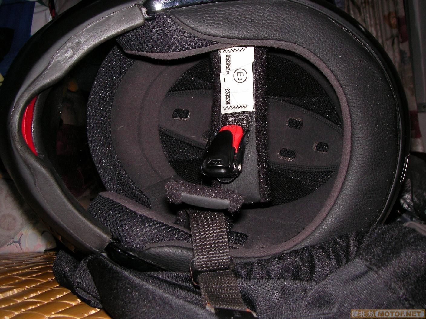 代友卖全黑SHOEI-X11-2500和超型仔爱诺开面盔1200