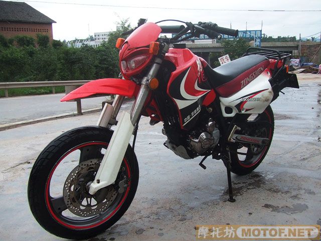重庆出售ZS125GY-A越野车,改200动力,改滑胎.3800