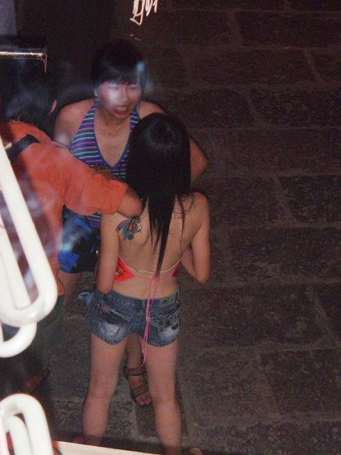 6CfLt38C.jpg