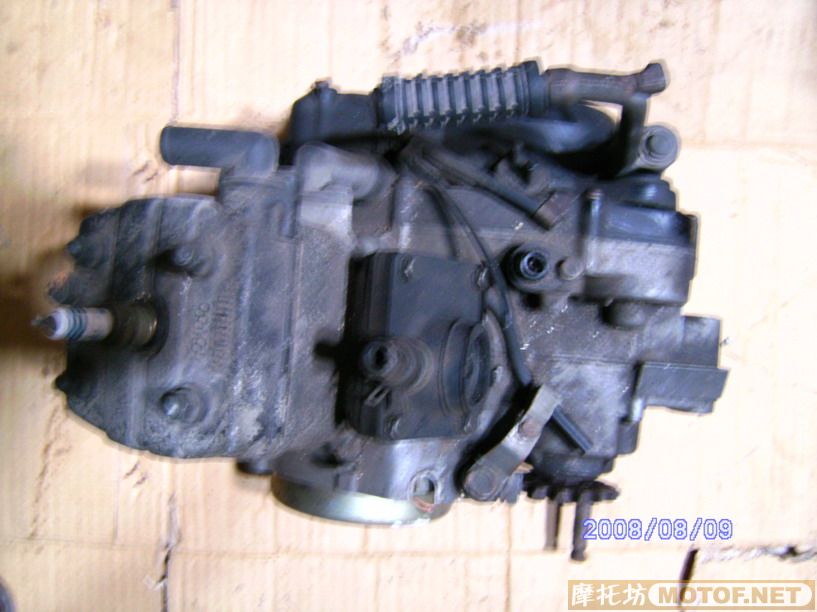 CBR600F4,KLE500,川崎175,XLR250,TW200,KX250,125,60等机器零件