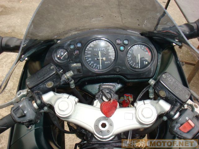 江门代友卖HONDA1100（黑鸟）