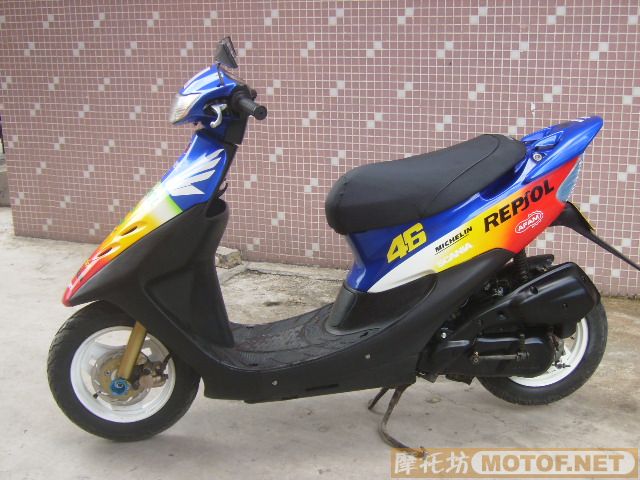 X9RoAWoX.jpg