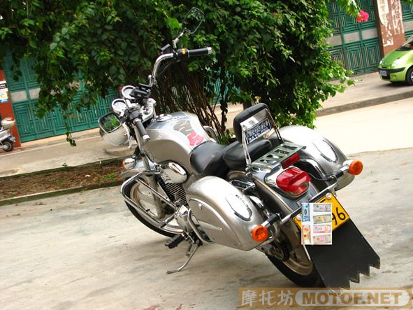 广西凭祥市2500元出售一部雅马哈TZR和一部自用的中改国产有牌有挡有年审的250CC金城太子。