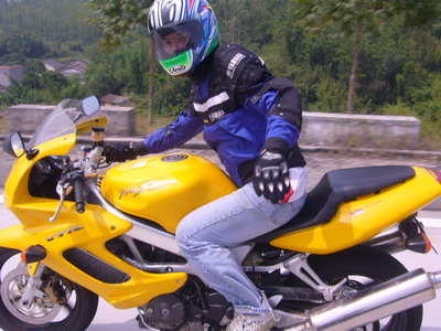 VTR1000.CB1000.CB400游车行