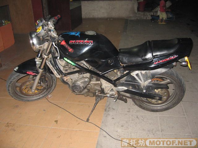 顺德代友出售6台车,XJR400,14800,VFR400,9800,CB400,8600,CB-1.400,7600CBR22.250,8500,74.250,