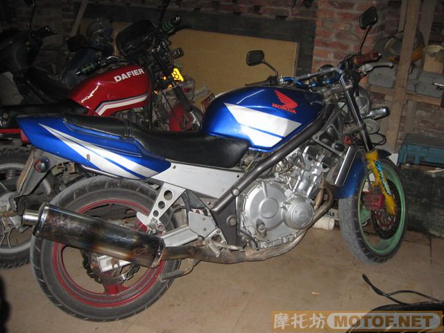 顺德代友出售6台车,XJR400,14800,VFR400,9800,CB400,8600,CB-1.400,7600,CBR22.250,8500,74.250