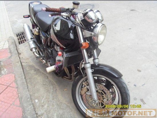 [贴图]CB400售价9千2,绝对好走