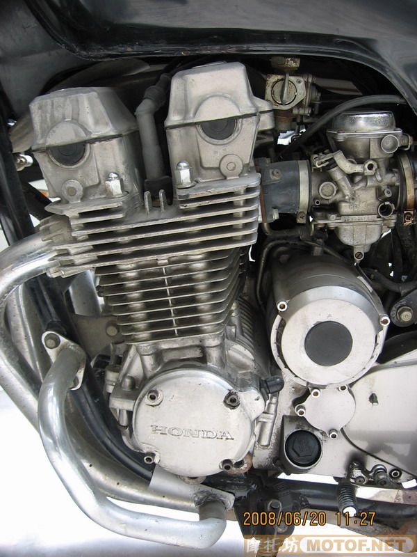 肇庆出售96年STR越野125一台6500元。91年CB750N夜鹰9500元。