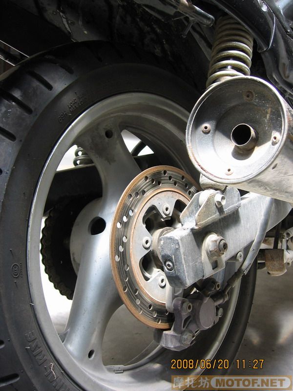 肇庆出售96年STR越野125一台6500元。91年CB750N夜鹰9500元。
