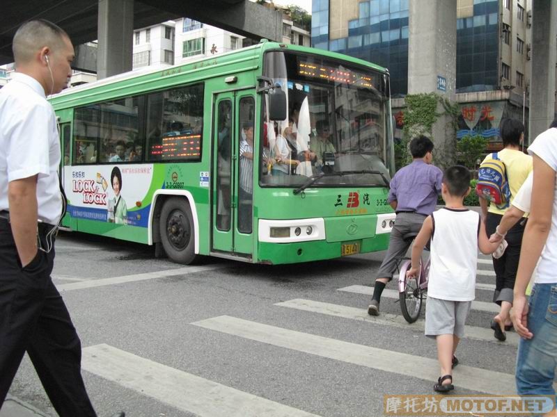 [原创]《踩单车，有失斯文》---小品预告