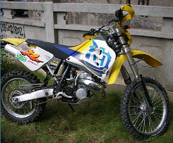 卖辆250cc两冲越野专业车