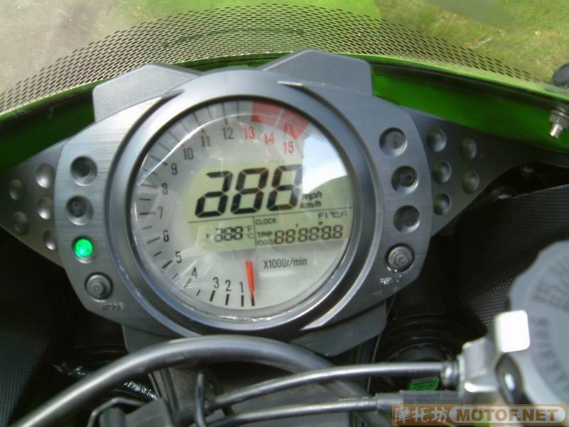 湖南郴州  完美 07ZX-10R    价格6万2 喜欢的试车