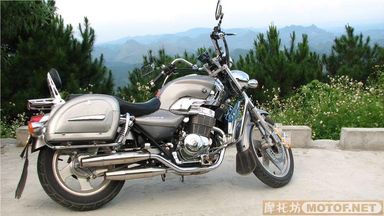 广西凭祥5900元出售中度改装专为长途使用的金城250CC太子（全套牌照手续）