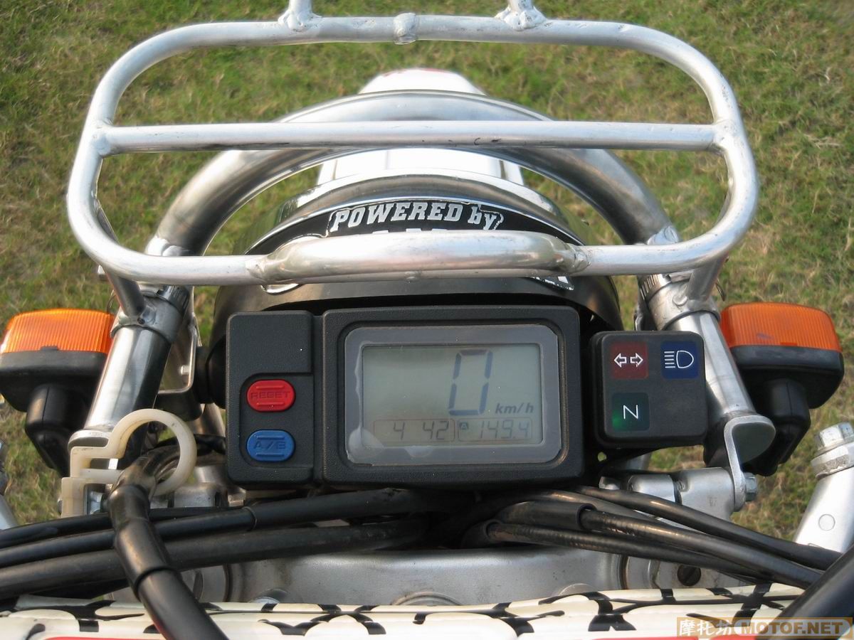 湖北襄樊16800元转让超完整的96年YAMAHA大油箱TTR250