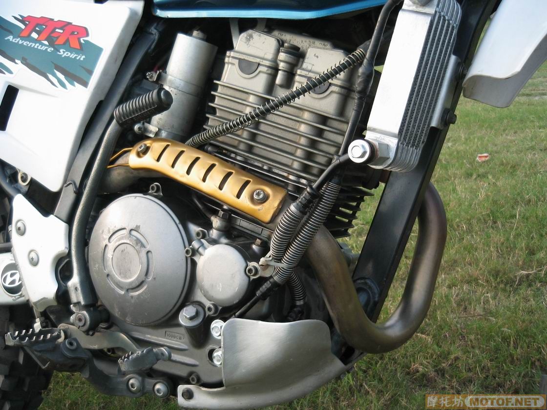 湖北襄樊16800元转让超完整的96年YAMAHA大油箱TTR250
