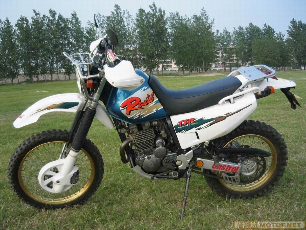 湖北襄樊16800元转让超完整的96年YAMAHA大油箱TTR250