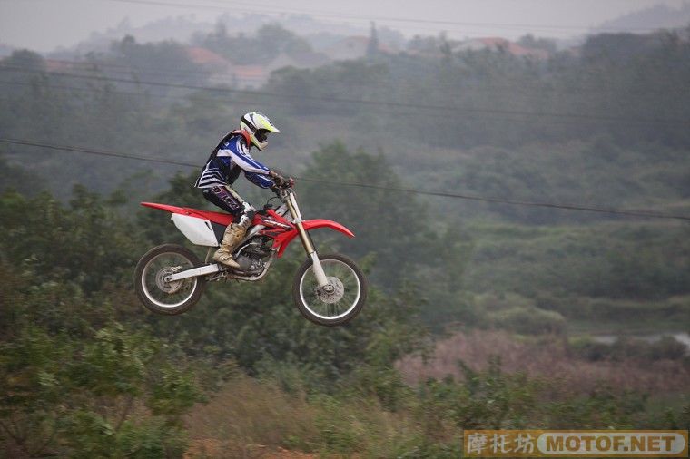 没有XTR的活动，武汉试驾07年YZ125及06年CRF250