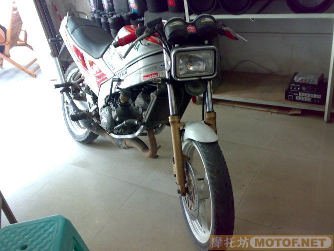 广东湛江出售一台YAMAHA TZR125 2800块