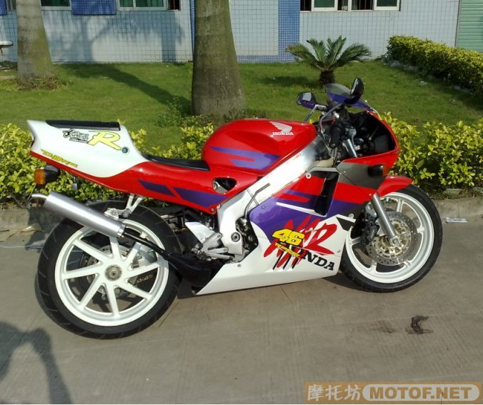 台山2W1卖审到2010年带两张卡的98年4仔!9月28号照片！